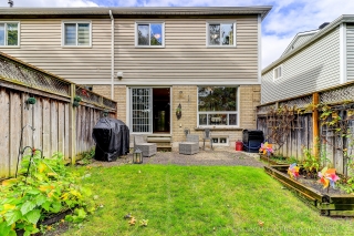 32 Heathcliffe Square, Brampton, ON L6S 5P7, Canada, ,  