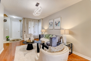 32 Heathcliffe Square, Brampton, ON L6S 5P7, Canada, ,  