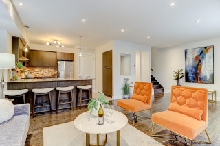 Unit 143-326 John St., Markham, ON L3T 0B1, Canada, ,  