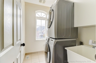 17 McHugh Rd, Ajax, ON L1Z 0M8, Canada, ,  