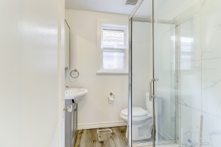 192 Roe Ave, North York, ON M5M 2J2, Canada, ,  