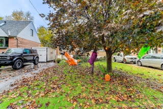 184 Oakridge Dr, Scarborough, ON M1M 2A4, Canada, ,  