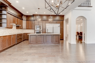 107 Queen Filomena Ave, Maple, ON L6A 0J1, Canada, ,  