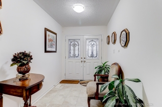 2012 Queensbury Dr, Oshawa, ON L1K 0R9, Canada, ,  