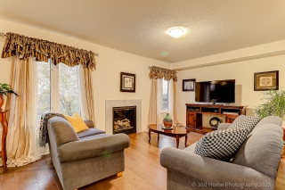 2012 Queensbury Dr, Oshawa, ON L1K 0R9, Canada, ,  