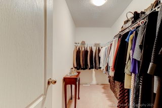 2012 Queensbury Dr, Oshawa, ON L1K 0R9, Canada, ,  