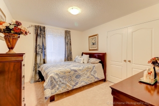 2012 Queensbury Dr, Oshawa, ON L1K 0R9, Canada, ,  