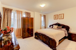 2012 Queensbury Dr, Oshawa, ON L1K 0R9, Canada, ,  