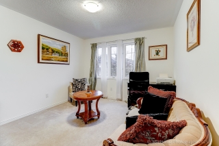 2012 Queensbury Dr, Oshawa, ON L1K 0R9, Canada, ,  