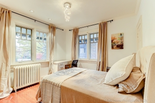 91 Braemore Gardens, Toronto, ON M6G 2C7, Canada, ,  