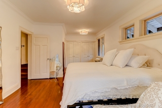 91 Braemore Gardens, Toronto, ON M6G 2C7, Canada, ,  