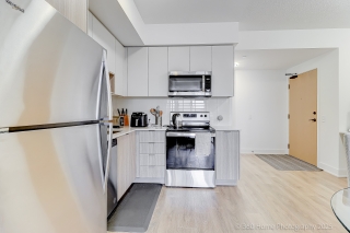 Unit 605-202 Burnhamthorpe Rd E, Mississauga, ON L5A 0B2, Canada, ,  