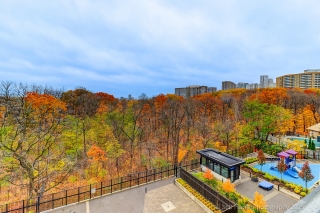 Unit 605-202 Burnhamthorpe Rd E, Mississauga, ON L5A 0B2, Canada, ,  