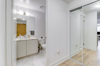 Unit 605-202 Burnhamthorpe Rd E, Mississauga, ON L5A 0B2, Canada, ,  