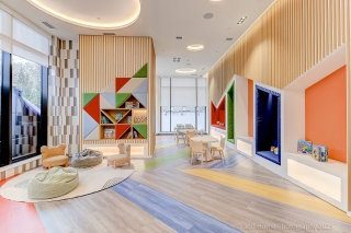 Unit 605-202 Burnhamthorpe Rd E, Mississauga, ON L5A 0B2, Canada, ,  