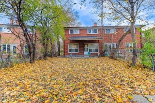 10 Fontainbleau Dr, North York, ON M2M 1N9, Canada, ,  
