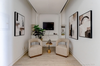 Unit 2203-88 Scott St, Toronto, ON M5E, Canada, ,  