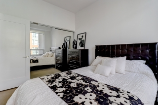 Unit 2203-88 Scott St, Toronto, ON M5E, Canada, ,  