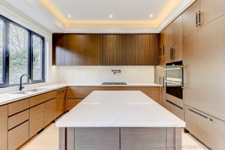 28 Pine Ave S, Mississauga, ON L5H 2P6, Canada, ,  