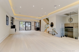 28 Pine Ave S, Mississauga, ON L5H 2P6, Canada, ,  