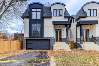 28 Pine Ave S, Mississauga, ON L5H 2P6, Canada, ,  
