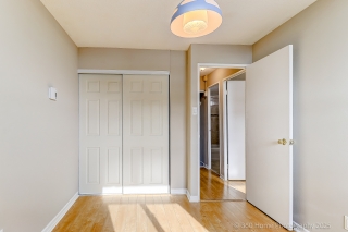 Unit 1107- 1 Royal Orchard Blvd, Thornhill, ON L3T 3C2, Canada, ,  