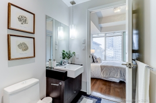 Unit 908-8 The Esplanade, Toronto, ON M5E 0A6, Canada, ,  