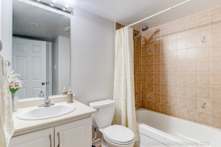 Unit 1036-55 George Appleton Way, North York, ON M3M 0A2, Canada, ,  