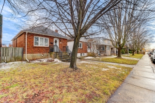 43 Mould Ave, Toronto, ON M6N 3Z8, Canada, ,  