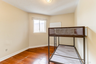 304 Drummond Dr, Maple, ON L6A 3C2, Canada, ,  