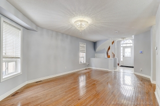 304 Drummond Dr, Maple, ON L6A 3C2, Canada, ,  