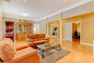 806 White Clover Way, Mississauga, ON L5V 3C5, Canada, ,  