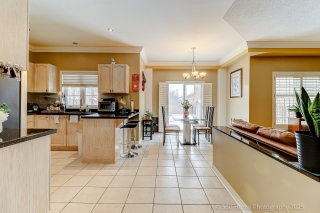 806 White Clover Way, Mississauga, ON L5V 3C5, Canada, ,  