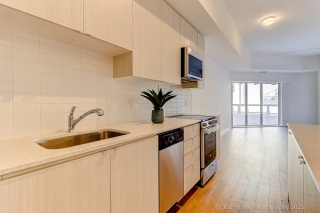 Unit 112-2433 Dufferin St, York, ON M6E 0B4, Canada, ,  