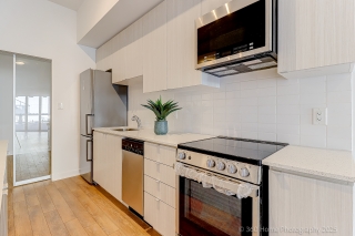 Unit 112-2433 Dufferin St, York, ON M6E 0B4, Canada, ,  