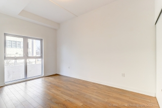 Unit 112-2433 Dufferin St, York, ON M6E 0B4, Canada, ,  