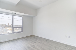 Unit 811-2433 Dufferin St, York, ON M6E 0B4, Canada, ,  