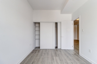 Unit 811-2433 Dufferin St, York, ON M6E 0B4, Canada, ,  