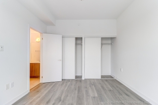 Unit 811-2433 Dufferin St, York, ON M6E 0B4, Canada, ,  