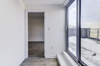 Unit 811-2433 Dufferin St, York, ON M6E 0B4, Canada, ,  