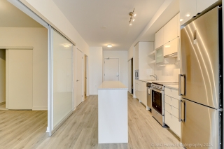 Unit 811-2433 Dufferin St, York, ON M6E 0B4, Canada, ,  