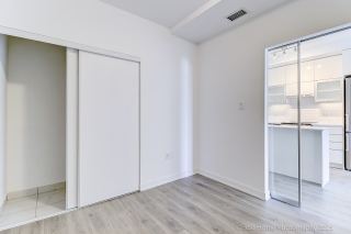 Unit 811-2433 Dufferin St, York, ON M6E 0B4, Canada, ,  