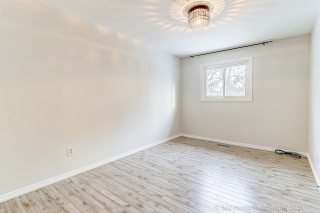 765 Hampton Ct, Pickering, ON L1W 3M3, Canada, ,  