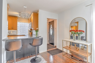 18 Cochrane Dr, Etobicoke, ON M8Z 3Z2, Canada, ,  