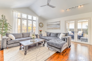 18 Cochrane Dr, Etobicoke, ON M8Z 3Z2, Canada, ,  