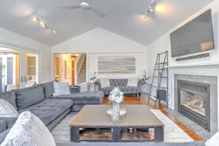 18 Cochrane Dr, Etobicoke, ON M8Z 3Z2, Canada, ,  