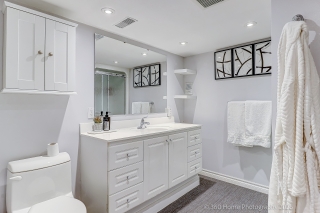 18 Cochrane Dr, Etobicoke, ON M8Z 3Z2, Canada, ,  