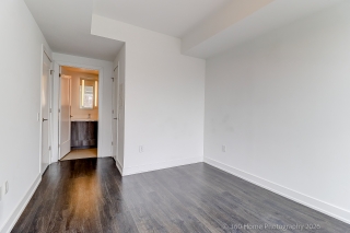 Unit 316-30 Inn On The Pk Dr, North York, ON M3C 0P7, Canada, ,  