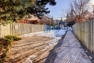 Unit 27-75 Strathaven Dr, Mississauga, ON L5R 3W1, Canada, ,  