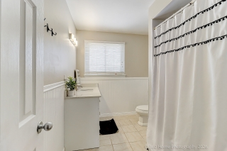 9 Loscombe Dr, Bowmanville, ON L1C 3S8, Canada, ,  